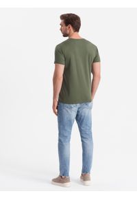 Ombre Clothing - T-shirt męski klasyczny bawełniany BASIC - khaki V6 OM-TSBS-0146 - XXL. Okazja: na co dzień. Kolor: brązowy. Materiał: bawełna. Wzór: jednolity. Styl: klasyczny