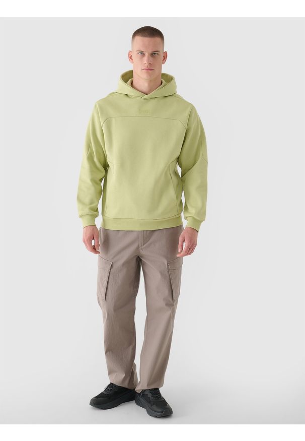 4f - 4F Spodnie casual cargo męskie 4F x Robert Lewandowski - khaki L. Okazja: na co dzień. Kolor: oliwkowy, brązowy, wielokolorowy. Materiał: tkanina, bawełna, materiał. Styl: casual