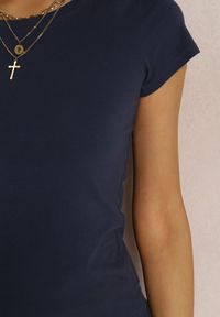 Renee - Granatowy T-shirt Ariema. Kolor: niebieski. Materiał: dzianina. Długość rękawa: krótki rękaw. Długość: krótkie. Wzór: gładki #4