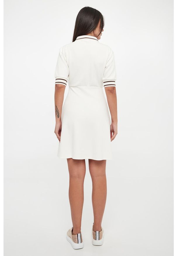 Armani Exchange - Sukienka mini polo ARMANI EXCHANGE. Typ kołnierza: polo. Długość: mini