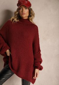Renee - Bordowy Golf Oversize z Wełną z Opadającą Linią Ramion Lilirea. Okazja: na co dzień. Typ kołnierza: golf. Kolor: czerwony. Materiał: wełna. Styl: elegancki, casual