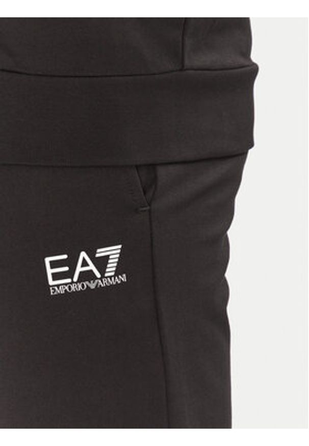EA7 Emporio Armani Dres 8NPV62 PJVRZ UC001 Czarny Regular Fit. Kolor: czarny. Materiał: bawełna