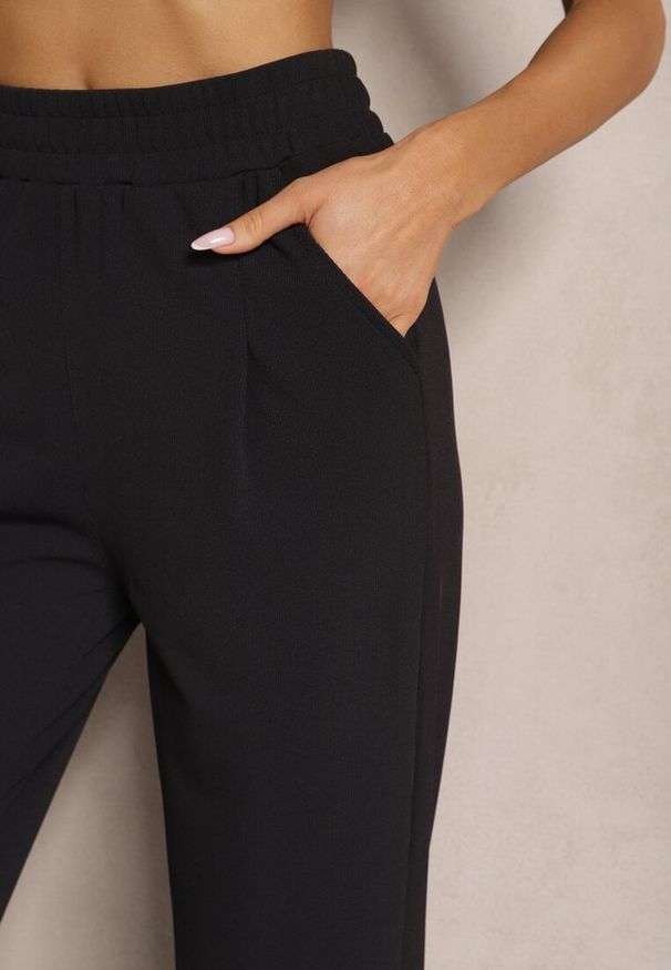Renee - Czarne Spodnie High Waist z Gumką w Talii Teniela. Stan: podwyższony. Kolor: czarny. Styl: elegancki