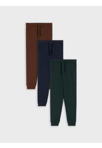 Sinsay - Spodnie slim 3 pack - zielony. Kolor: zielony