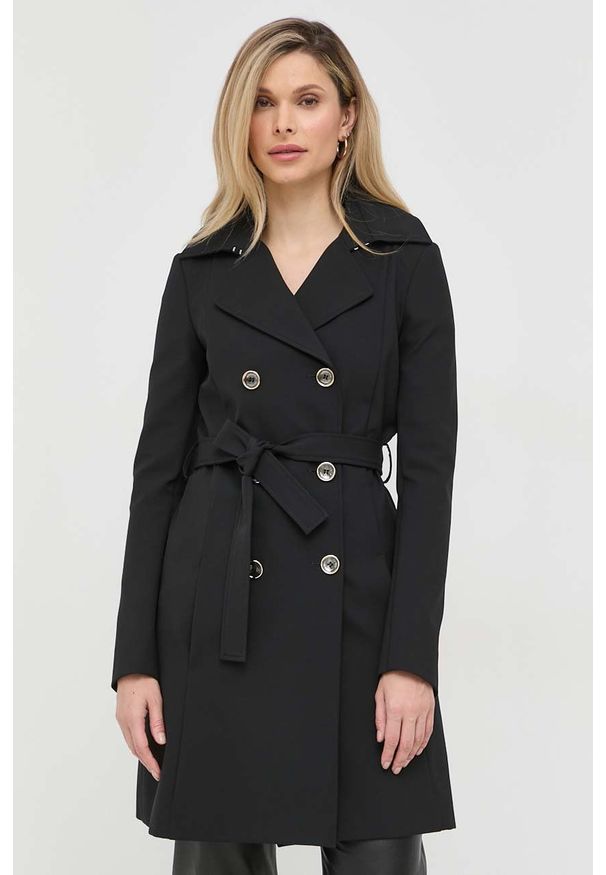 Patrizia Pepe płaszcz damski kolor czarny przejściowy dwurzędowy. Kolor: czarny. Styl: klasyczny