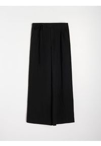 Sinsay - Spodnie wide leg z domieszką lnu - czarny. Kolor: czarny. Materiał: len #1