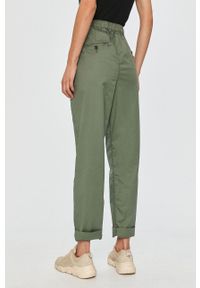 Pepe Jeans - Spodnie Breeze. Kolor: zielony. Materiał: tkanina #4