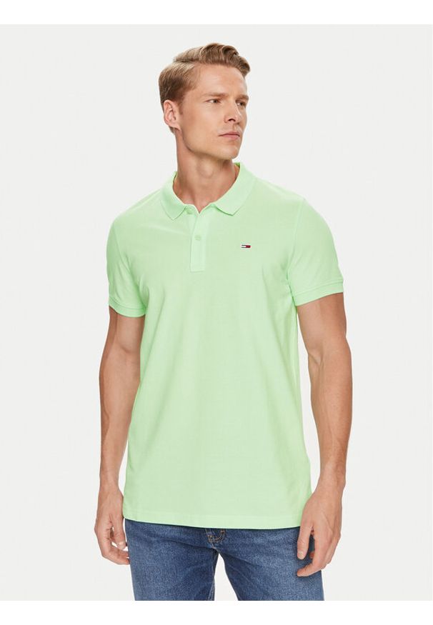 Tommy Jeans Polo DM0DM18312 Zielony Slim Fit. Typ kołnierza: polo. Kolor: zielony. Materiał: bawełna