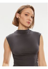 Gina Tricot Top 20883 Beżowy Slim Fit. Kolor: beżowy, szary. Materiał: wiskoza #7