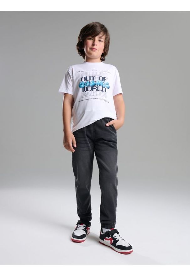 Sinsay - Jeansy joggers - czarny. Kolor: czarny