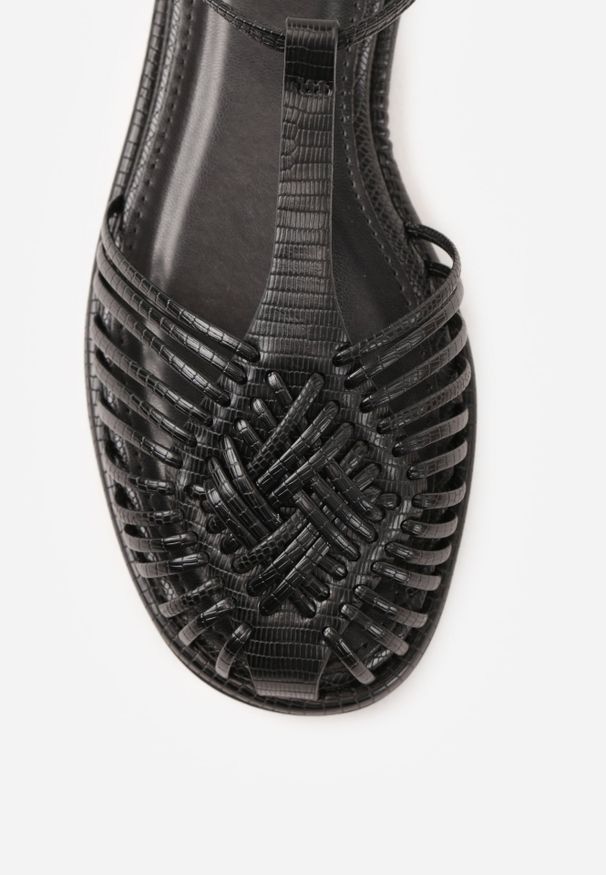 Renee - Czarne Sandały VICES z Przeplatanymi Paskami i Zakrytym Noskiem Usinlisa. Okazja: na co dzień. Zapięcie: pasek. Kolor: czarny. Wzór: paski. Styl: elegancki, casual, boho