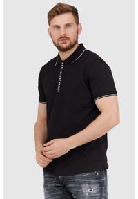 Armani Exchange - ARMANI EXCHANGE Czarna męska koszulka polo na suwak. Typ kołnierza: polo. Kolor: czarny. Wzór: aplikacja #1