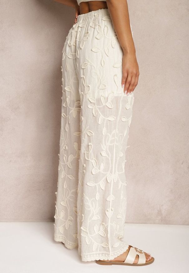 Renee - Beżowe Spodnie High Waist o Ażurowym Wykończeniu z Gumką w Talii Gralefia. Stan: podwyższony. Kolor: beżowy. Wzór: ażurowy