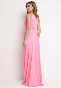 Born2be - Różowa Sukienka na Jedno Ramię z Marszczeniem i Rozcięciem Talirisa. Okazja: na ślub cywilny, na imprezę, na wesele. Kolor: różowy. Typ sukienki: asymetryczne. Styl: klasyczny, elegancki #7