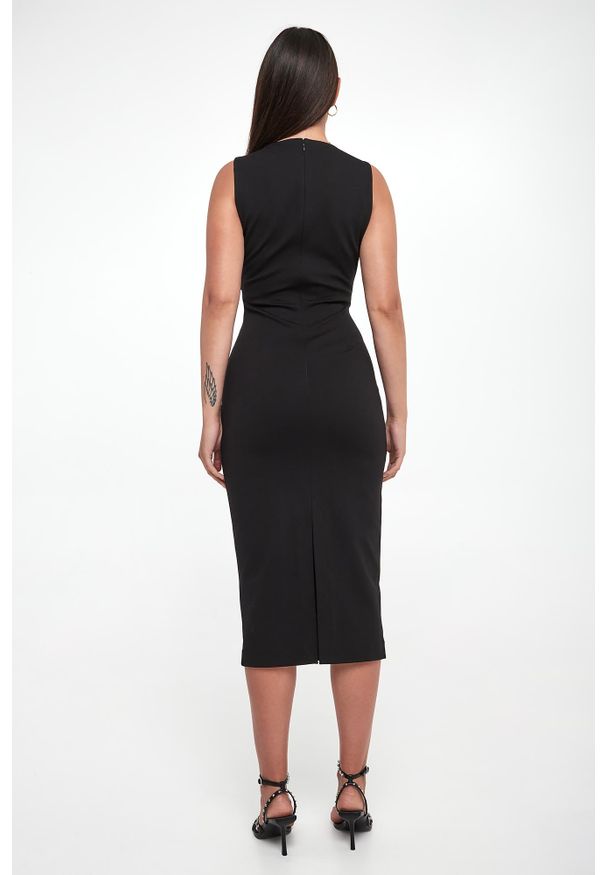 Versace Jeans Couture - Sukienka midi VERSACE JEANS COUTURE. Długość: midi