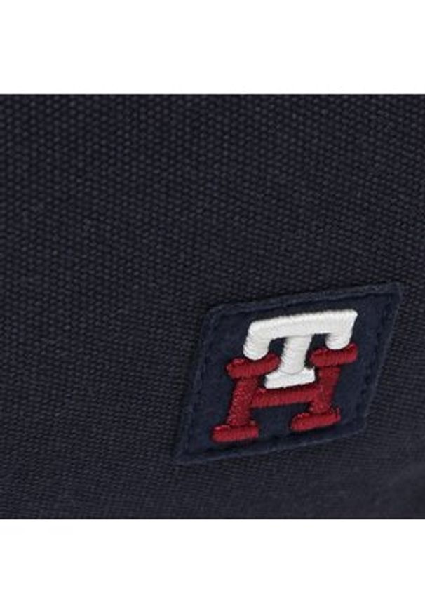 TOMMY HILFIGER - Tommy Hilfiger Torba Th Modern Prep Duffle AM0AM10816 Granatowy. Kolor: niebieski. Materiał: materiał