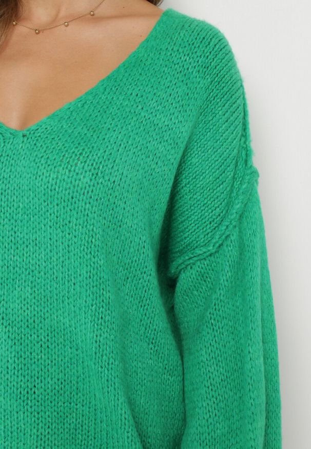 Born2be - Zielony Sweter z Szerokimi Rękawami Armananis. Kolor: zielony. Materiał: tkanina, dzianina