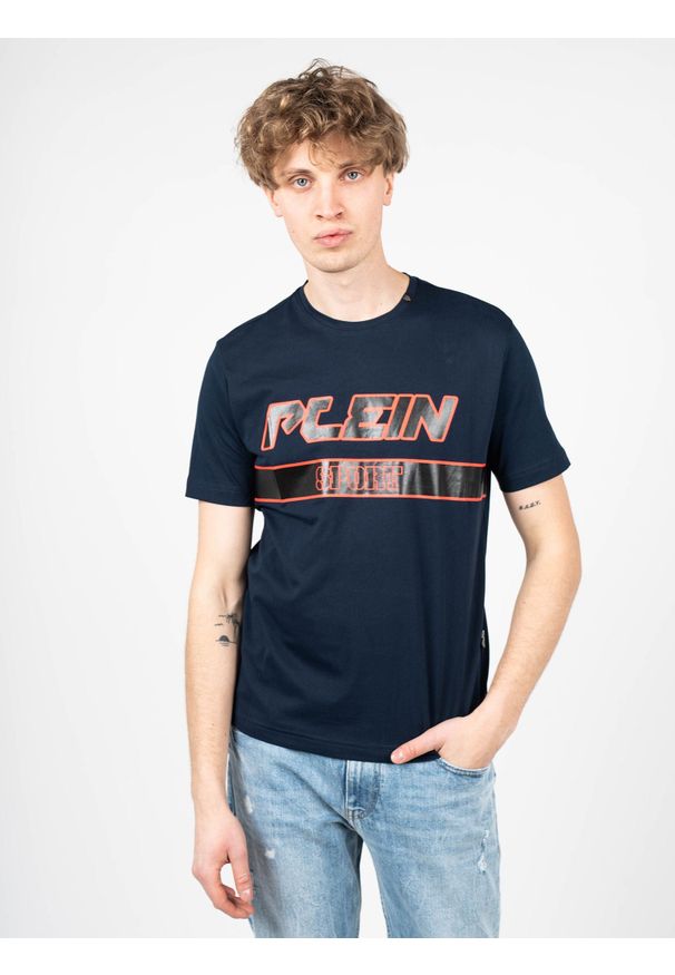Plein Sport T-shirt | TIPS105 | Mężczyzna | Granatowy. Okazja: na co dzień. Kolor: niebieski. Materiał: bawełna. Wzór: aplikacja. Styl: sportowy