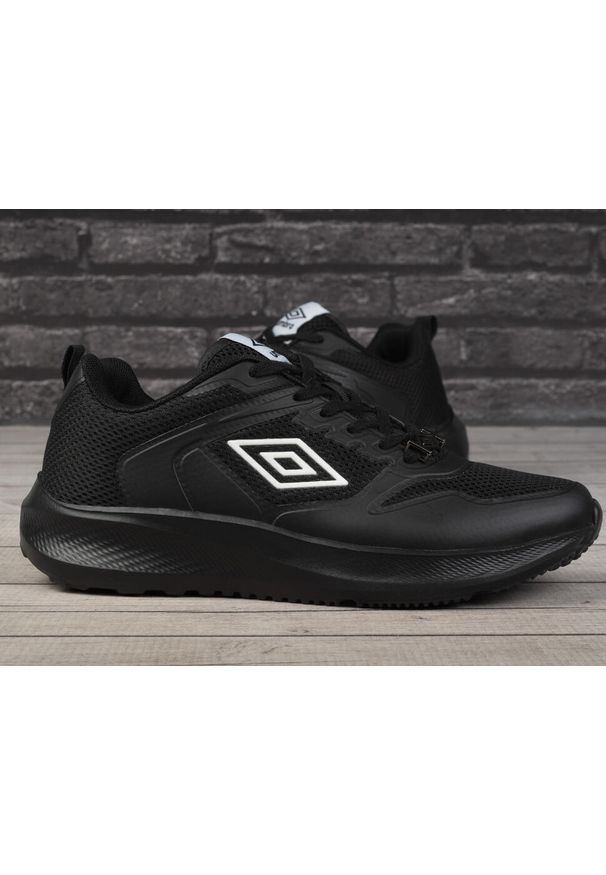Buty męskie sportowe Umbro MILWAIN MIX. Kolor: czarny, szary, wielokolorowy. Sport: fitness