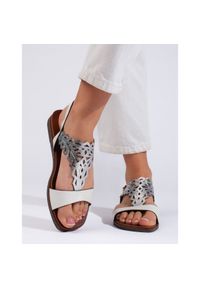 Ażurowe biało-srebrne sandały damskie Sergio Leone białe. Kolor: biały. Wzór: ażurowy