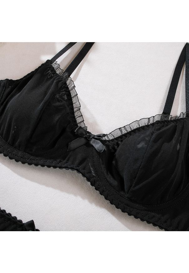 Intica - Komplet bielizny z koronką biustonosz i figi Namira. Kolor: biały. Materiał: koronka. Wzór: koronka