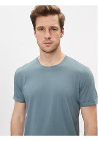Calvin Klein Jeans T-Shirt Badge Turn Up Sleeve J30J323482 Niebieski Regular Fit. Kolor: niebieski. Materiał: bawełna