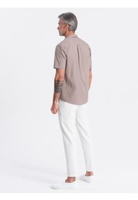 Ombre Clothing - Koszula męska z krótkim rękawem i kubańskim kołnierzem - ciemnobeżowa V3. Okazja: na co dzień. Kolor: beżowy. Materiał: tkanina, bawełna. Długość rękawa: krótki rękaw. Długość: krótkie. Wzór: gładki. Sezon: lato. Styl: klasyczny, casual #8
