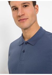 bonprix - Koszulka polo z czystej bawełny organicznej piqué. Typ kołnierza: polo. Kolor: niebieski. Materiał: bawełna. Długość rękawa: krótki rękaw. Długość: krótkie #3