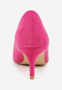 Renee - Fuksjowe Czółenka Vices na Szpilce w Klasycznym Stylu Savora. Okazja: na spotkanie biznesowe. Nosek buta: szpiczasty. Kolor: różowy. Obcas: na szpilce. Styl: klasyczny. Wysokość obcasa: średni #9