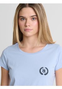 Big-Star - Koszulka damska z haftem na piersi błękitna Catterta 400. Kolor: niebieski. Materiał: bawełna. Wzór: haft. Sezon: lato #5