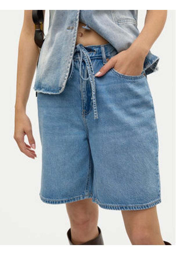 Vero Moda Szorty jeansowe Villa 10326196 Niebieski Loose Fit. Kolor: niebieski. Materiał: bawełna