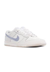 Buty do chodzenia damskie Nike Dunk Low Ess Trend. Kolor: wielokolorowy. Materiał: materiał, skóra. Szerokość cholewki: normalna. Sport: turystyka piesza