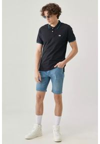 Lee - LEE PIQUE POLO MĘSKIE POLO KRÓTKI RĘKAW BLACK L61ARL01 112113687. Typ kołnierza: polo. Długość rękawa: krótki rękaw. Długość: krótkie #3