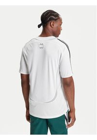 Adidas - adidas T-Shirt Teamgeist adicolor JW5874 Biały Loose Fit. Kolor: biały. Materiał: syntetyk