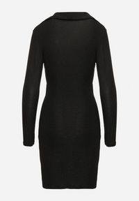 Born2be - Czarna Sukienka o Kopertowym Kroju z Gumką w Talii Paskiem i Metaliczną Nicią Miathriae. Okazja: na co dzień. Kolor: czarny. Materiał: jeans. Typ sukienki: kopertowe. Styl: casual, elegancki #5