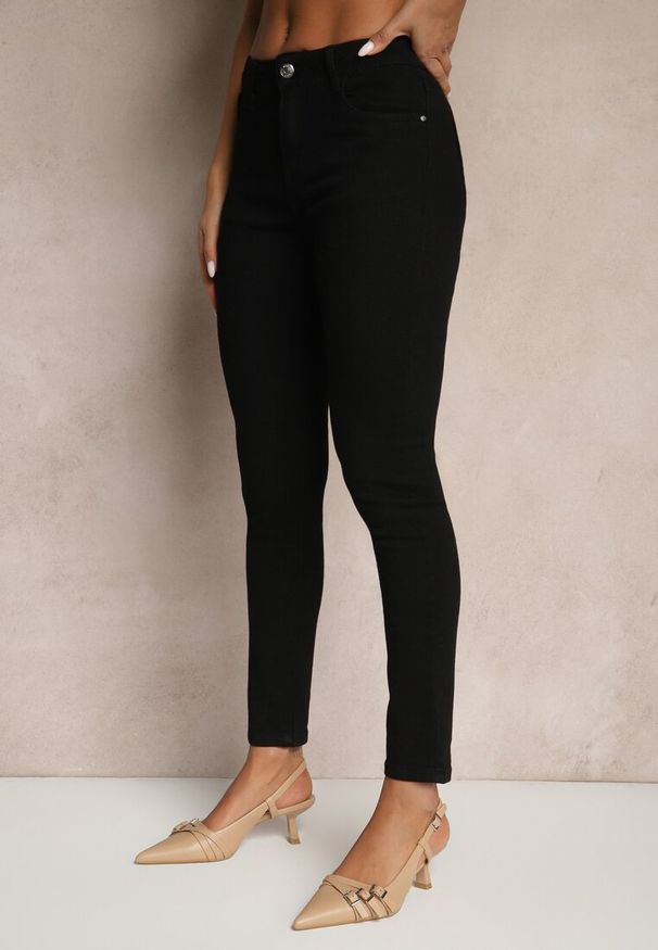 Renee - Czarne Bawełniane Jeansy Typu Slim Feloriel. Okazja: na spotkanie biznesowe, na co dzień. Kolor: czarny. Styl: sportowy, casual, elegancki, biznesowy