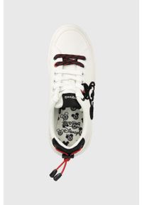 Desigual sneakersy MICKEY kolor biały. Nosek buta: okrągły. Zapięcie: sznurówki. Kolor: biały. Materiał: guma. Obcas: na platformie #3