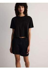 Reserved - T-shirt z modalem - czarny. Kolor: czarny. Materiał: bawełna #1