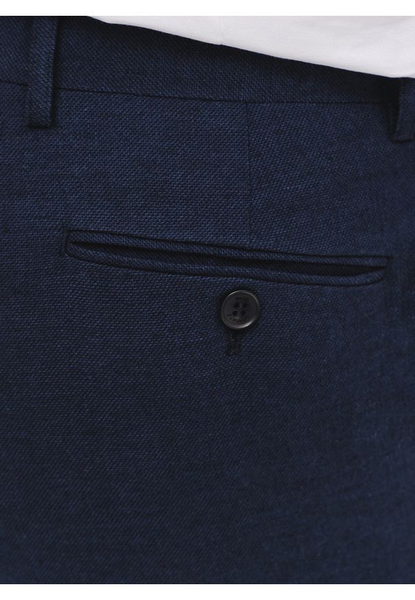 Pako Lorente - PAKO LORENTE - Granatowe spodnie ganiturowe z lnem. Kolor: niebieski. Materiał: len. Wzór: gładki. Sezon: wiosna, lato