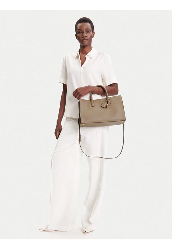 MICHAEL Michael Kors Torebka Scarlett 30F4GETS2L Beżowy. Kolor: beżowy. Materiał: skórzane