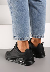 Renee - Czarne Sneakersy na Grubej Podeszwie przed Kostkę Floemini. Wysokość cholewki: przed kostkę. Zapięcie: sznurówki. Kolor: czarny. Materiał: jeans #2