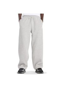 Spodnie męskie New Balance Sport Essentials MP53506AG - szare. Kolor: szary. Materiał: dresówka, poliester, bawełna, materiał #1