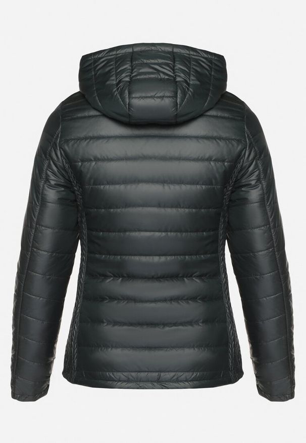 Born2be - Ciemnozielona Pikowana Kurtka z Opinanym Kapturem i Wstawkami z Gumek Terilinde. Okazja: na co dzień. Kolor: zielony. Styl: elegancki, casual