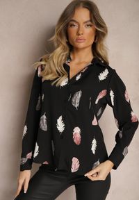 Renee - Czarna Koszula z Bawełną Ozdobiona Rękawami z Regulacją w Piórka Meriande. Okazja: na co dzień. Kolor: czarny. Materiał: bawełna. Wzór: aplikacja. Styl: wizytowy, casual