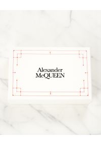 Alexander McQueen - ALEXANDER MCQUEEN - Białe sneakersy Larry. Zapięcie: sznurówki. Kolor: biały. Materiał: guma #7