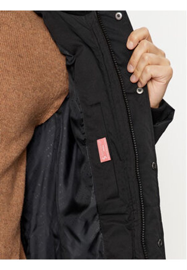 Pepe Jeans Kurtka zimowa Brad PM402846 Czarny Regular Fit. Kolor: czarny. Materiał: syntetyk. Sezon: zima