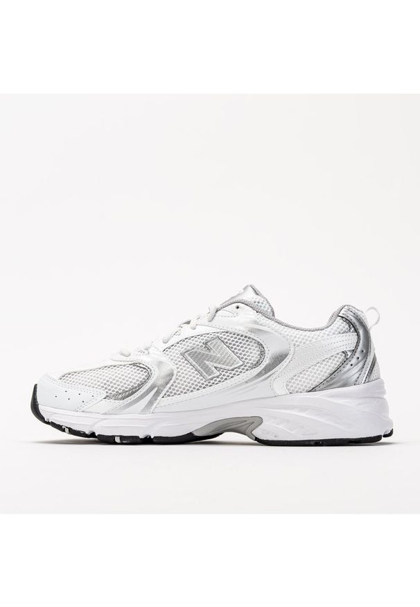 Sneakersy unisex New Balance 530 (MR530EMA). Kolor: biały. Materiał: materiał, syntetyk. Szerokość cholewki: normalna