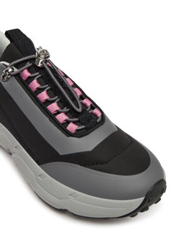 Weekend Max Mara Sneakersy Tandem 2525766015650 Czarny. Kolor: czarny. Materiał: materiał