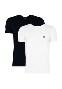 Emporio Armani T-shirt "2 Pack" | 111670 4F733 | Mężczyzna | Biały, Granatowy. Okazja: na co dzień. Kolor: biały, niebieski, wielokolorowy. Materiał: wiskoza, elastan. Długość: długie. Wzór: nadruk. Sezon: lato. Styl: klasyczny, casual, elegancki