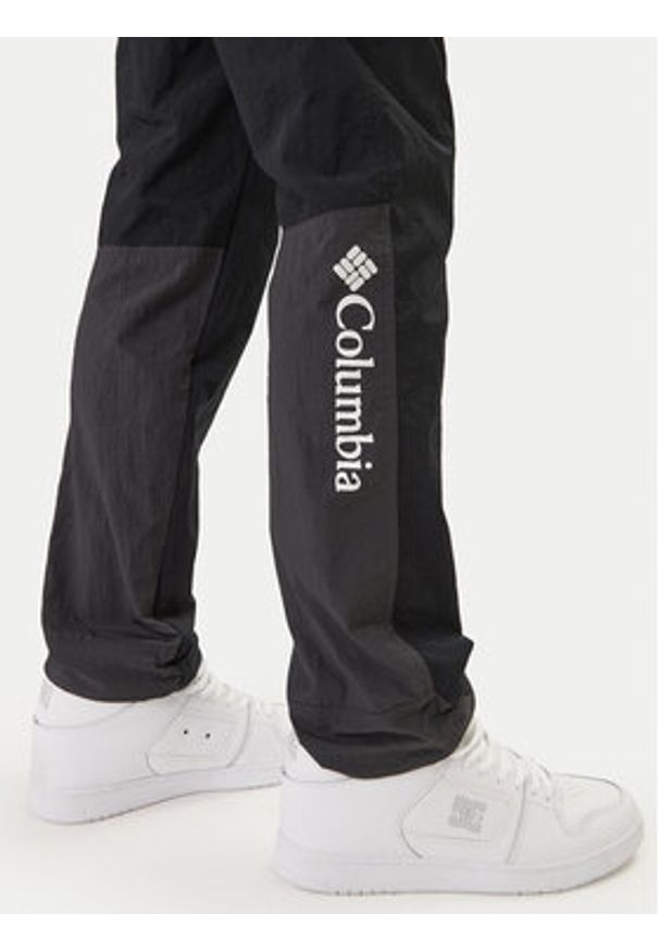 columbia - Columbia Spodnie outdoor Challenger™ 2071561 Czarny Regular Fit. Kolor: czarny. Materiał: syntetyk. Sport: outdoor